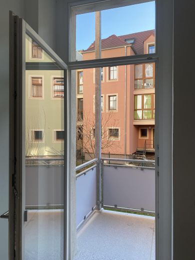 Balkonaustritt vom Wohnzimmer