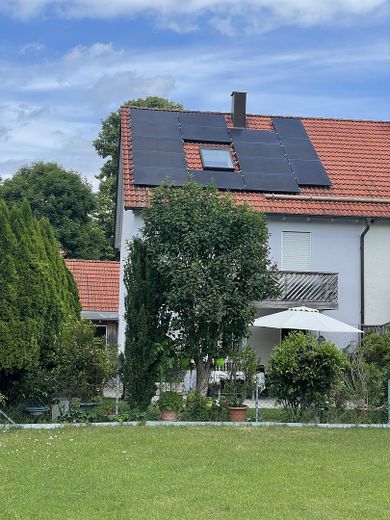 Doppelhaushälfte sucht neuen Eigentümer – Südansicht Garten