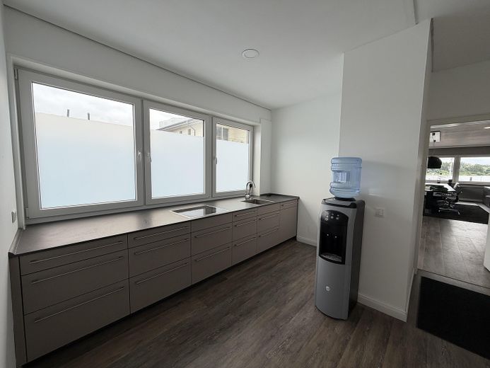 Exklusive Büro- und Praxisfläche // Hafen Travemünde – Küchenzeile