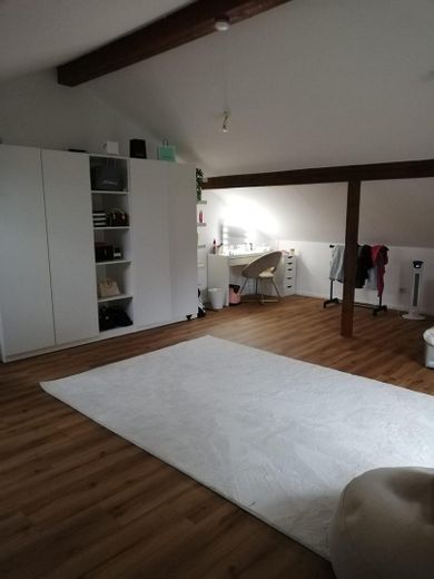 Finanzierbareres 3 Familienhaus für Familien in Mittenaar, tolle Möglichkeit für Kapitalanleger – Kinderzimmer / DG Wohnung 2