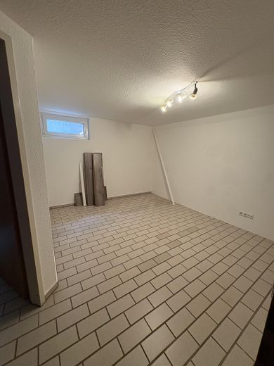 Familienglück in guter Wohnlage – großer Kellerraum