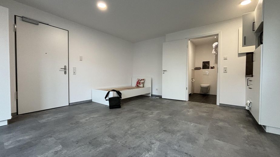 Studentenwohnung möbliert mit "All-In" Miete in Augsburg, Neubau – Wohnraum