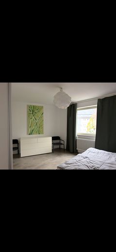 Appartamento con 3 locali in ottimo stato, ampio balcone soleggiato, posto auto in garage sotterraneo e ascensore a Derendorf – Foto 7