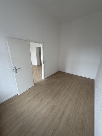 Frisch sanierte 2-Zimmer-Altbauwohnung – Schlafzimmer