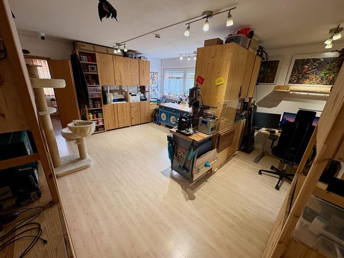 Wohnen am See: Traumwohnung mit Potenzial für zwei Einheiten, provisionsfrei von Privat – Arbeiten/Hobby