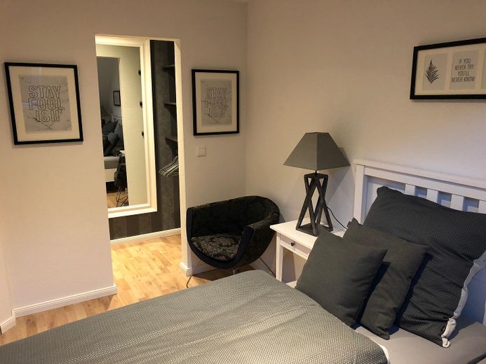 Schlafzimmer mit Ankleide