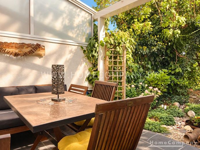Voll möbliertes 6-Zimmer-Haus mit schönem Garten – 2d578e9d364ac81007beb61c63ca74f922eb6725.jpg