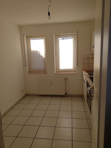 Traumhafte helle 2,5 Zimmer-Wohnung mit Einbauküche – Küche