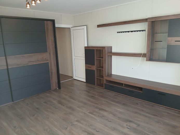 Studentenwohnung – Schlaf/ Wohnzimmer Nr.2