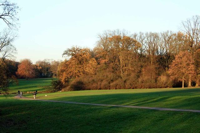 Hochparterre in Jugendstilhaus direkt am Jenischpark mit eigenem Garten von Privat – Jenischpark