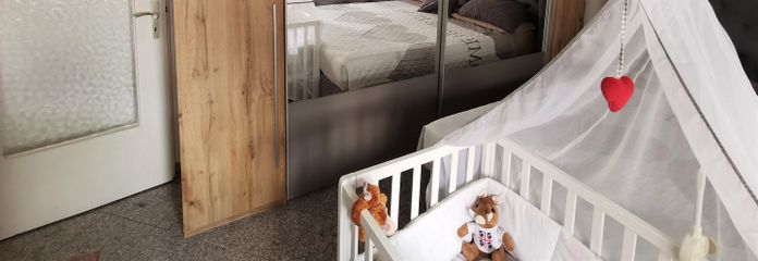 Großer Kleiderschrank