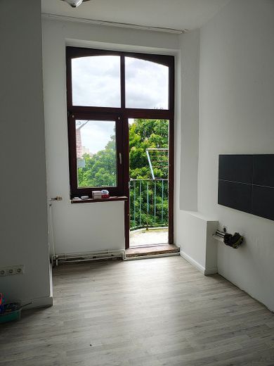 Gräumige 4-Zi Altbau WHG mit Balkon – Foto 13