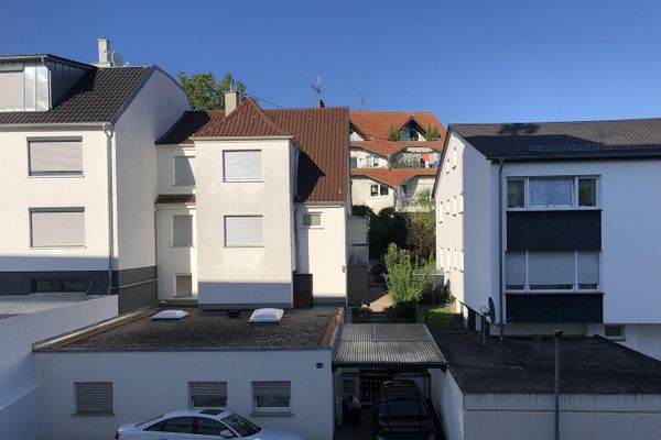 Bez prowizji: Nowoczesne mieszkanie blisko Starego Miasta – 3 pokoje, nowa kuchnia, 2 balkony i miejsce w garażu podziemnym