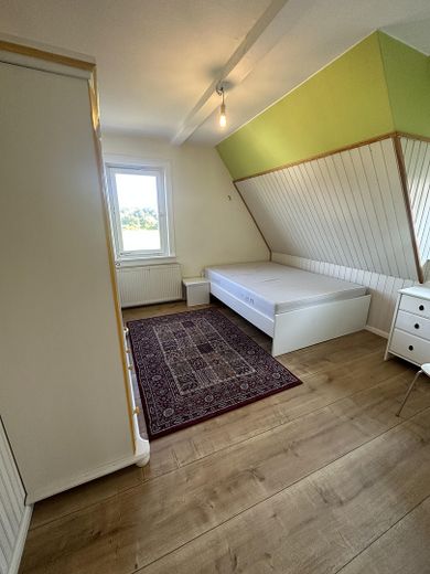 Schlafzimmer 3