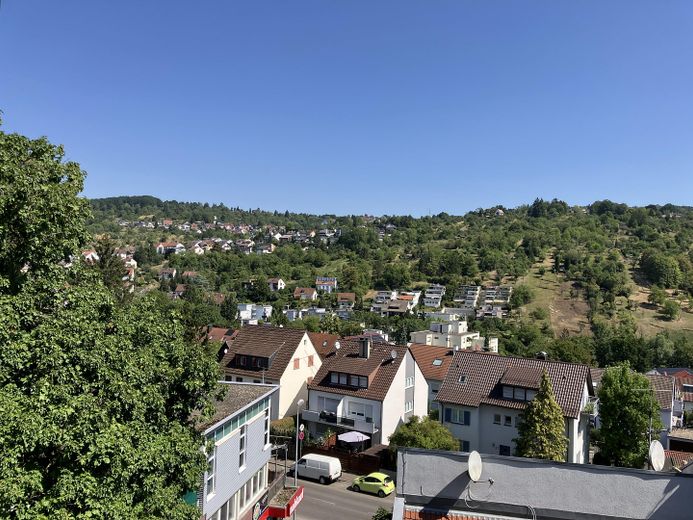 Appartamento di 3,5 locali a Esslingen St. Bernhardt da privato – Aussicht aus Küche/Bad/Gästez.