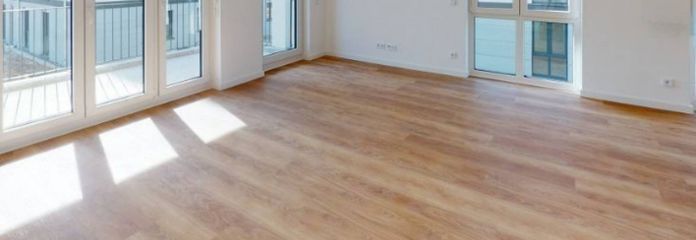 Helle 3-Zimmer-Wohnung mit Balkon und Dusche + Badewanne in Nauen! – Wohn - und Esszimmer mit offe…
