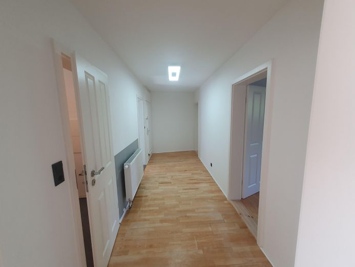 Elegante und große  Wohnung - Dachgeschoss - mit viel Platz – Foto 13