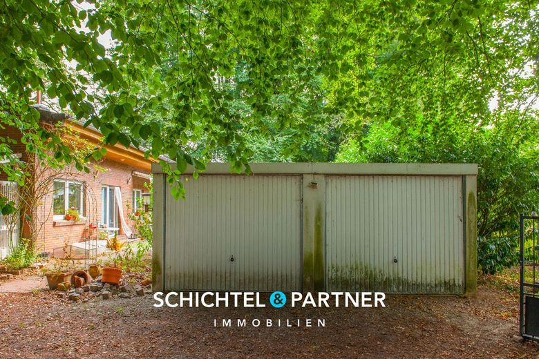Farge | Solider Bungalow auf Waldgrundstück mit Doppelgarage – S&amp;P | Doppelgarage