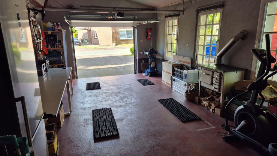 Garage/Werkstatt_Blick Dorfstr