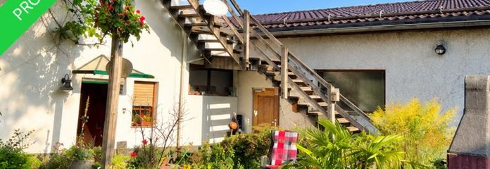 WOHNEN plus STUDIO: 
DOPPELHAUSHÄLFTE mit AUSSTELLUNGSRAUM/BÜRO 
in SOLINGEN AUFDERHÖHE