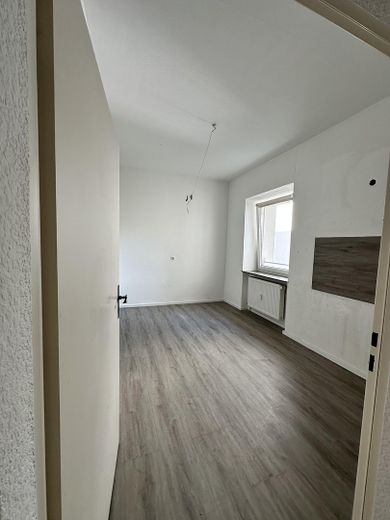 Schöne ruhige 2ZKB nähe Zentrum – Küche