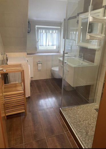 Mieszkanie 5-pokojowe Augsburg Lechhausen – Duschbad