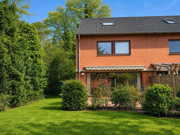 Raumwunder in ruhiger Sackgasse, Reihenhaus, Endreihenhaus – Rückseite-Gartensicht
