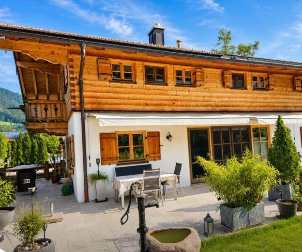 Casa residenziale esclusiva con appartamento indipendente a Kreuth (Scharling) – Foto 1