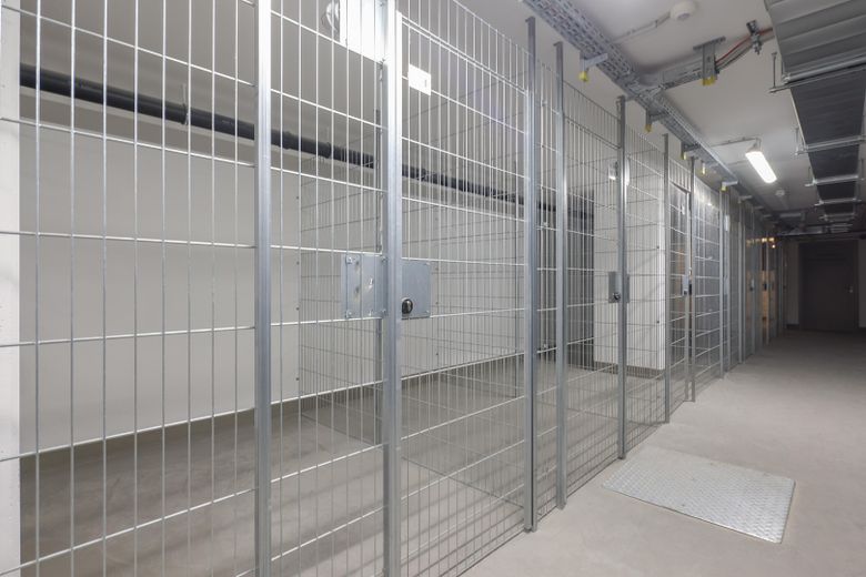 2 Zimmer Luxus Neubau - Einbauküche + Parkett - vom Eigentümer – Keller