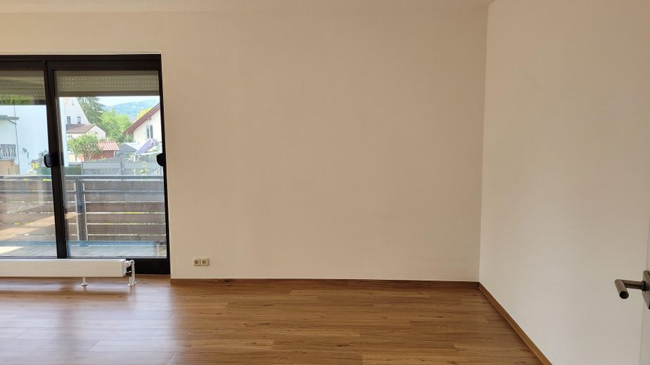 Güzel, aydınlık, yeni yenilenmiş 3 odalı daire – Wohnzimmer