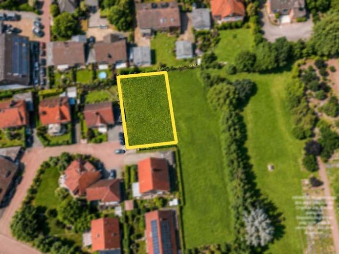 Ексклюзивна земельна ділянка під забудову в тихому тупику — 600 м² із повністю підведеними комунікаціями – Фотографія 1