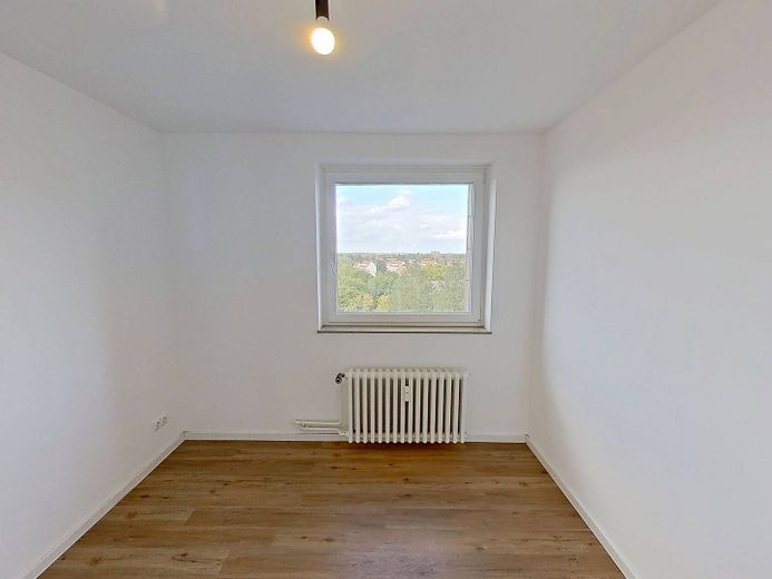 Lübeck-St. Jürgen'de BALKONLU ve harika manzaralı modern 3 odalı daire – Schlafzimmer II