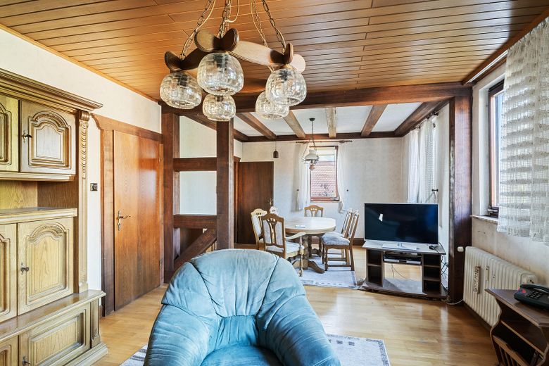 Wohn-Essbereich 1.OG möbliert