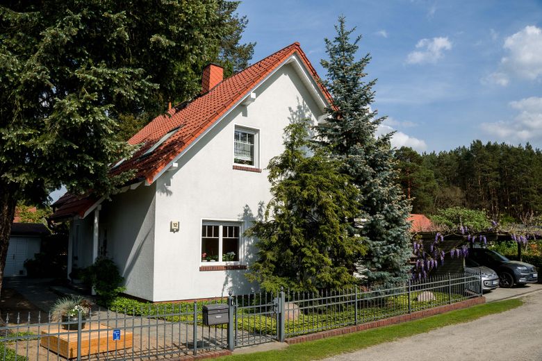 Strassenansicht West