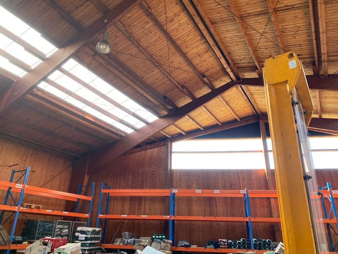 Kaltlagerhalle mit beheiztem Büro & beheizter Werkstatt zu vermieten – Foto 2