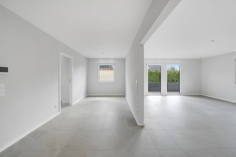 Modernisiertes Mehrgenerationenhaus mit zwei Einheiten in Bad Neustadt-Herschfeld – Esszimmer EG