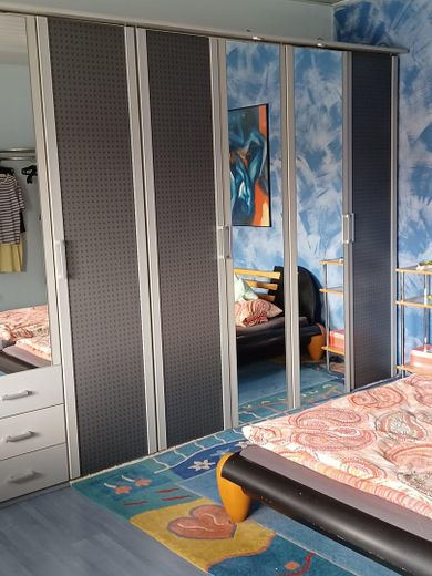Bright 4-room apartment by Nuremberg City Park – Schlafzimmer 2