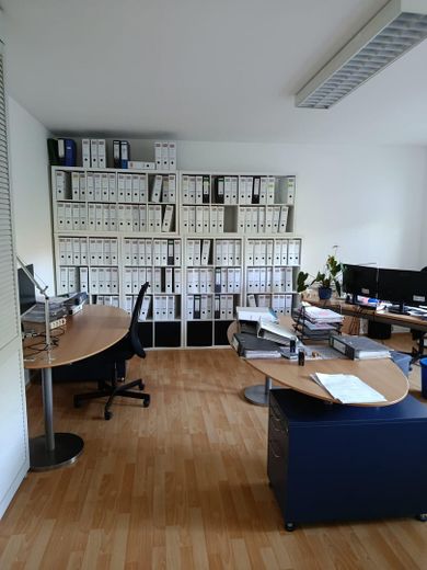 Світле офісне приміщення в Берліні-Адлерсгофі | прибл. 60 м² | 2 офісні кімнати | Реміза | без меблів – Zimmer 2