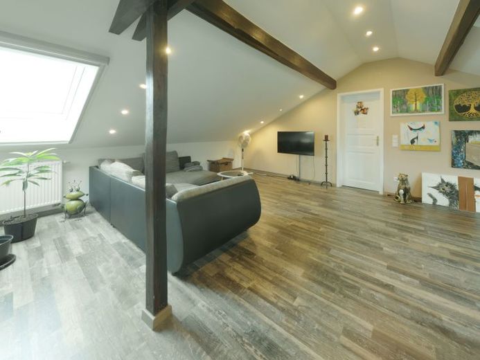 Zweifamilienhaus mit Gewerbeeinheit in begehrter Lage von Gengenbach – Foto 1