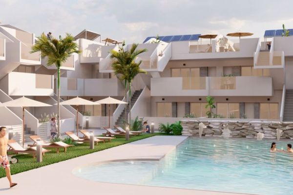 Appartamenti soleggiati con piscina condominiale