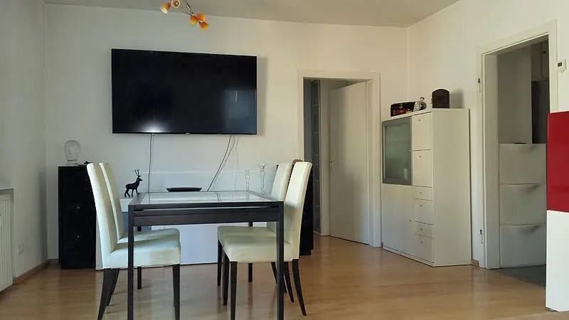 Bright terrace apartment with cathedral views in a central location – Wohnzimmer2