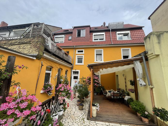 Top Gepflegtes MFH mit Rendite – Rückansicht des hauses