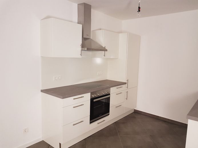 Sofort frei! Kernsanierte moderne 1-Zimmerwohnung ruhige Altstadtlage ohne KFZ-Stellplatz – Foto 1
