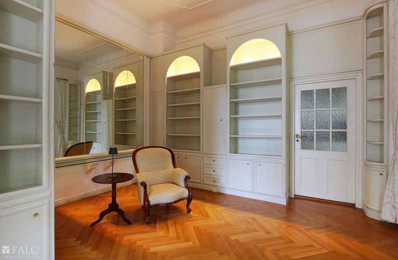 Arbeitszimmer