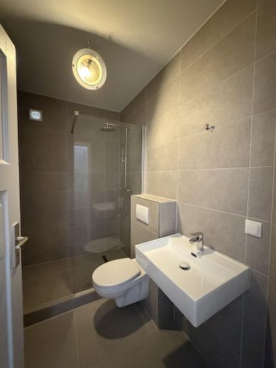 Sanierte 1-Zimmer Wohnung in Mannheim-Waldhof – Badezimmer