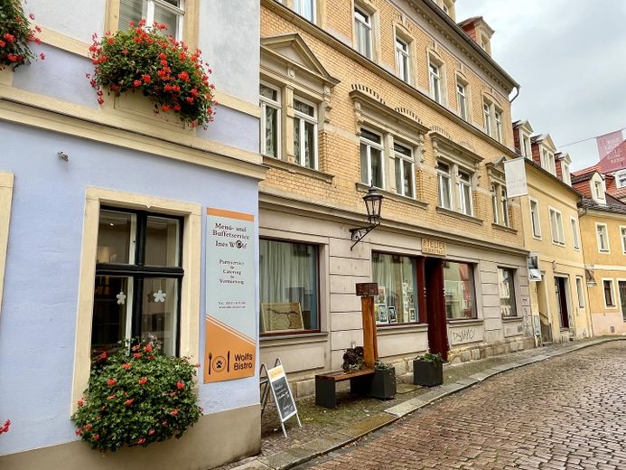 Gemütliche 2-Zimmer-Wohnung in Meißner Altstadt (mit Balkon) - frisch renoviert! – Hausansicht I