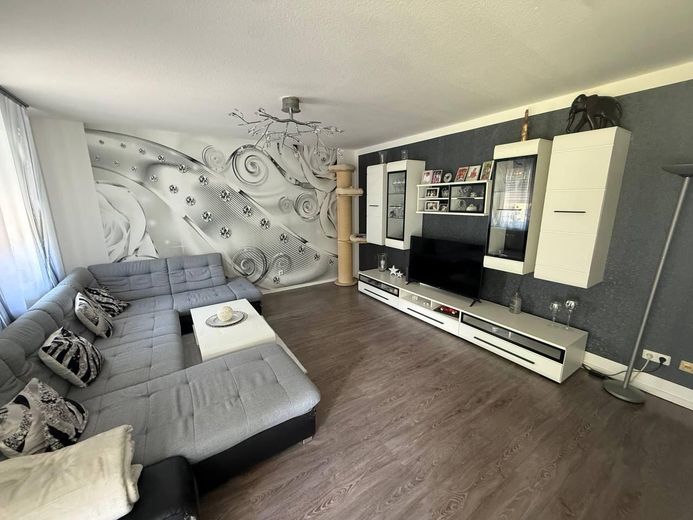 Helle 3-Zimmer Wohnung mit großer Terrasse – Foto 3