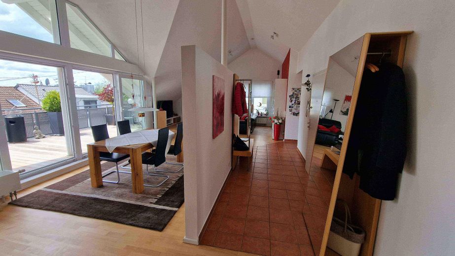 Flur, gefliest