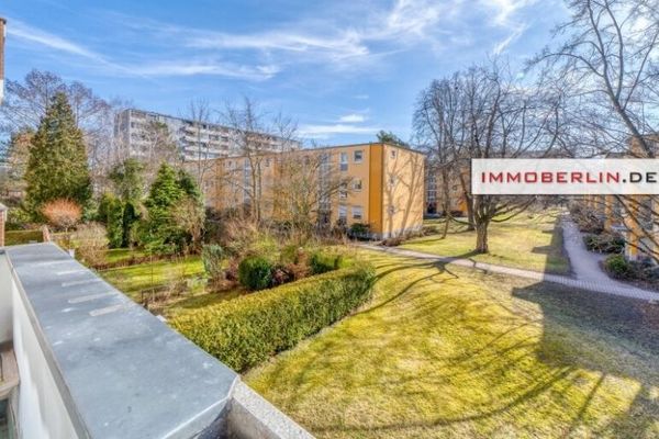 IMMOBERLIN.DE - Sehr attraktive Wohnung mit Südloggia in gefragter Lage