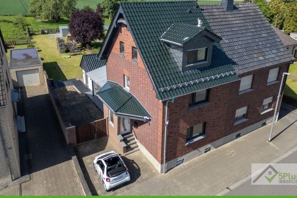 +5PLUS+ WER ZUERST KOMMT + SO FÜHLT SICH ZUHAUSE AN + DOPPELHAUS MIT GROSSEM GARTEN IN ANGELSDORF +